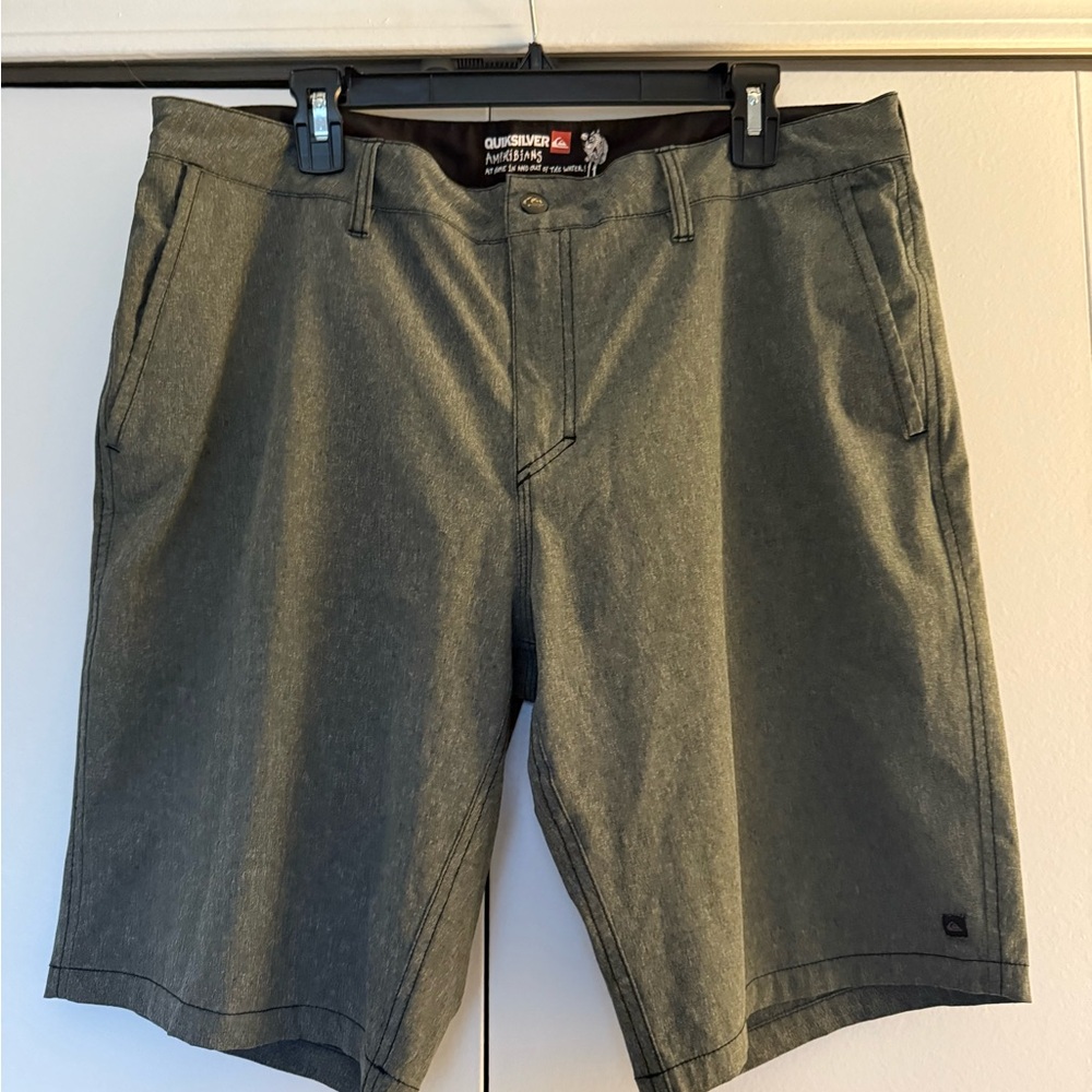 Quiksilver Men's Gray Shorts
